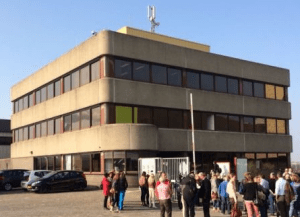 319_fullimage_honiggebouw